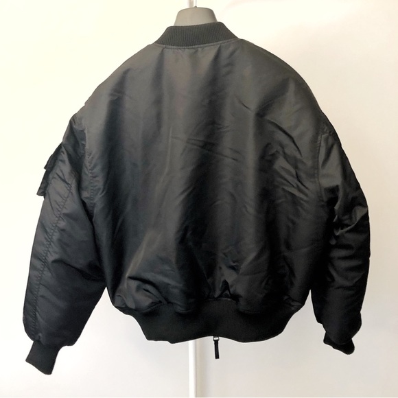 Fabletics Bomber Winter Coat Black Lightweight Oversized Short Puffer Jacket. - Picture 5 of 16